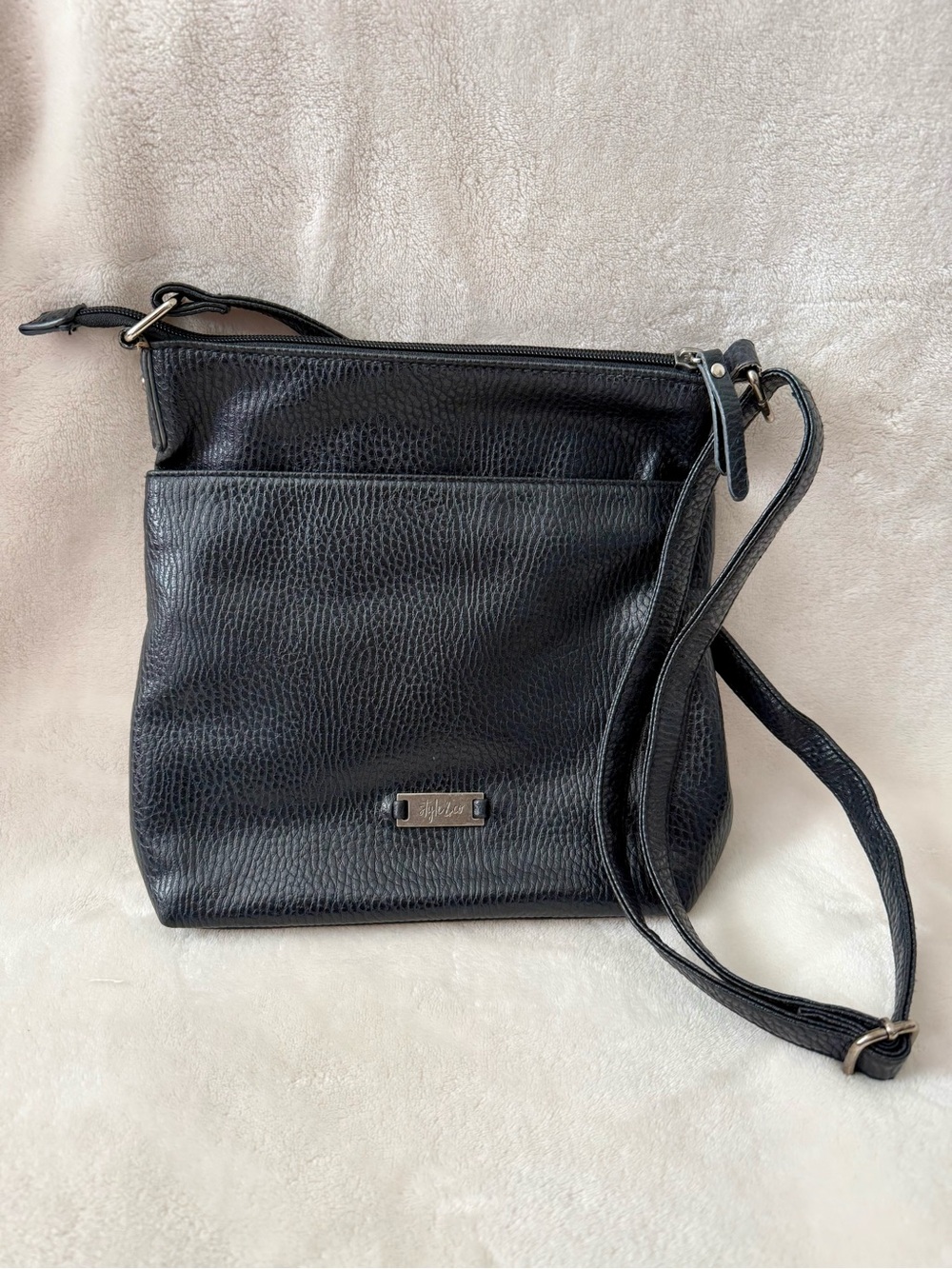 Style & Co Black Pebbled Faux Leather Multi Pocket Crossbody Bag Purse